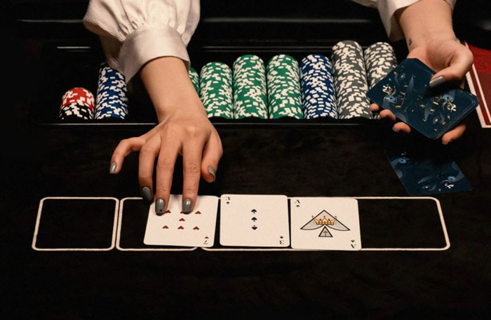 Cách chơi poker luôn thắng