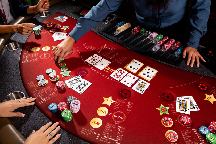 Đặt cược trong game bài Poker qua mỗi vòng 